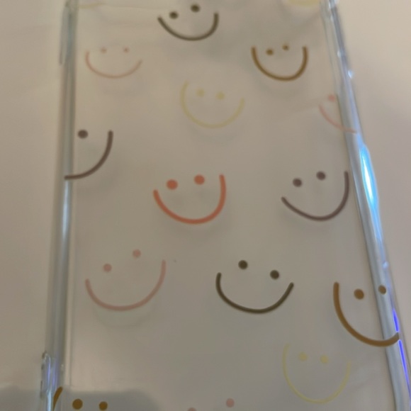 iPhone 11 phone cases. Quantity of 6. - Picture 8 of 10